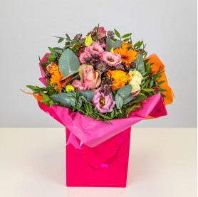 Bouquet de fleurs orange et rose